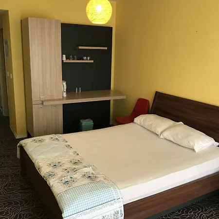 Suit Palas Aparthotel